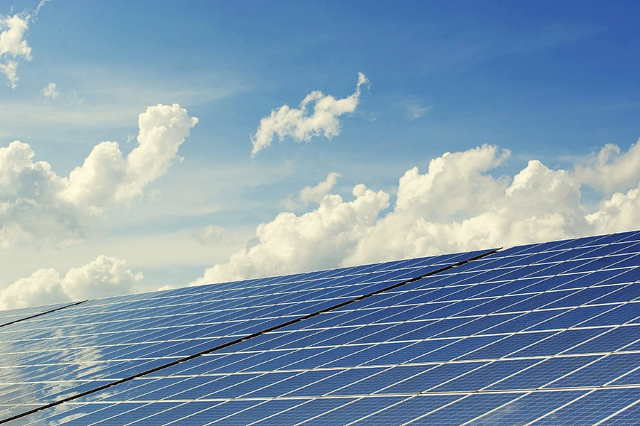 Vhodný sklon střechy pro fotovoltaiku